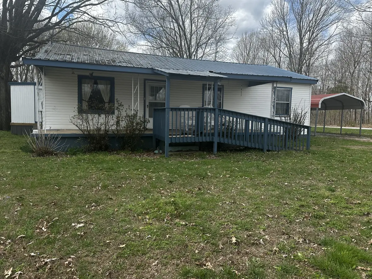 455 Eagle Factory Rd, Lawrenceburg, TN 38464 - #1