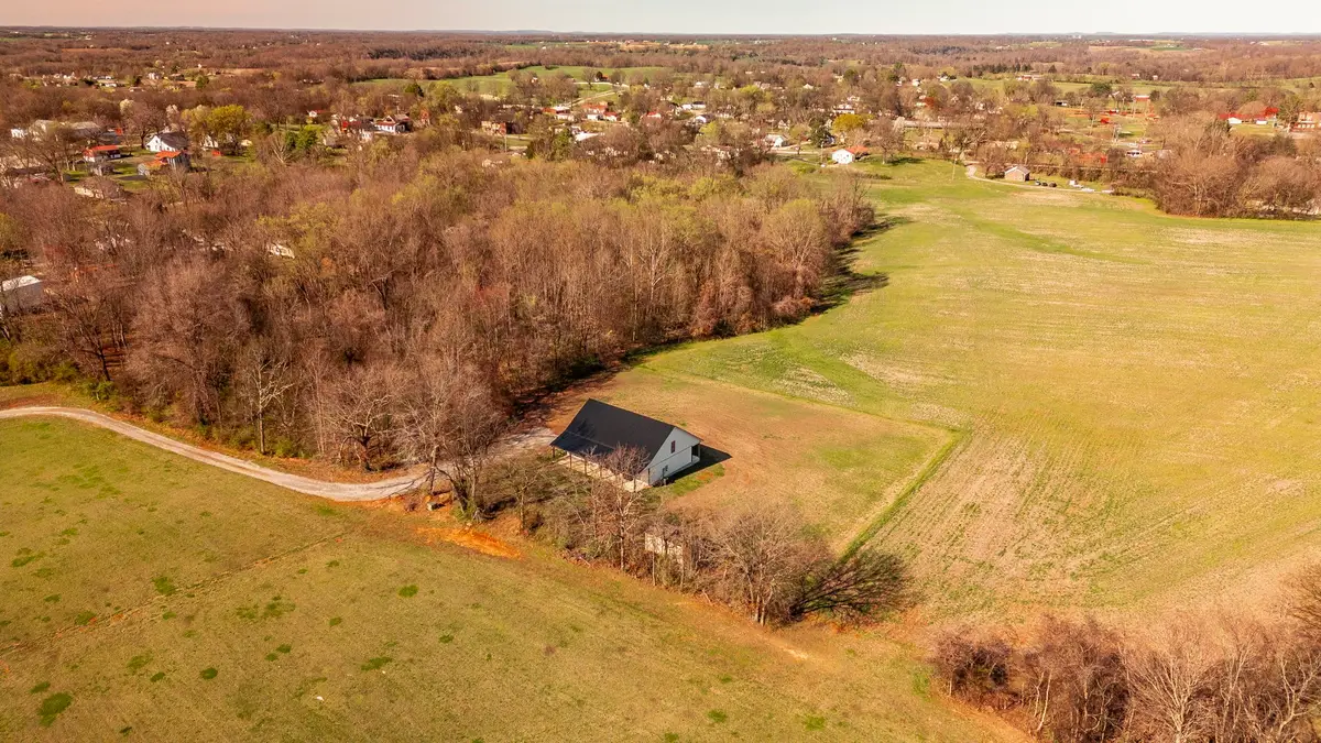 223 Cedar Hill Rd, Adams, TN 37010 - #1