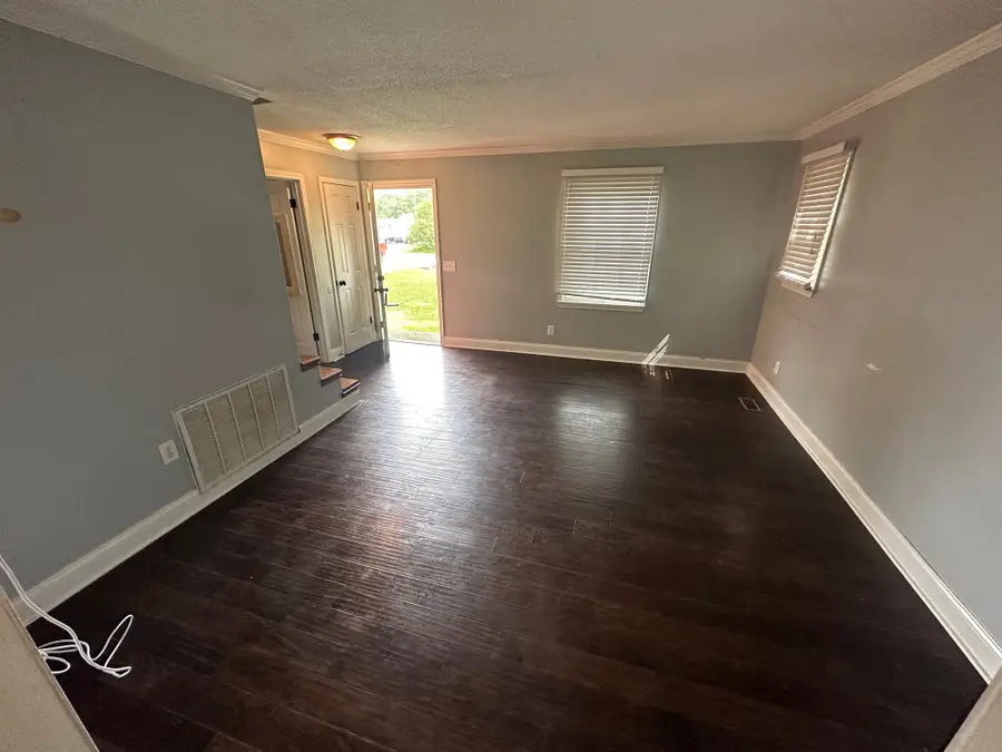 510 Layne St, Tullahoma, TN 37388 - #3