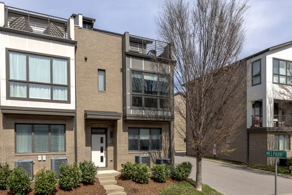 716 Melpark Dr, Nashville, TN 37204