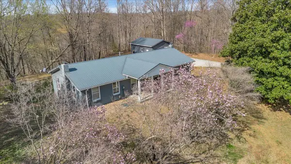 1389 Coconut Ridge Rd, Smithville, TN 37166