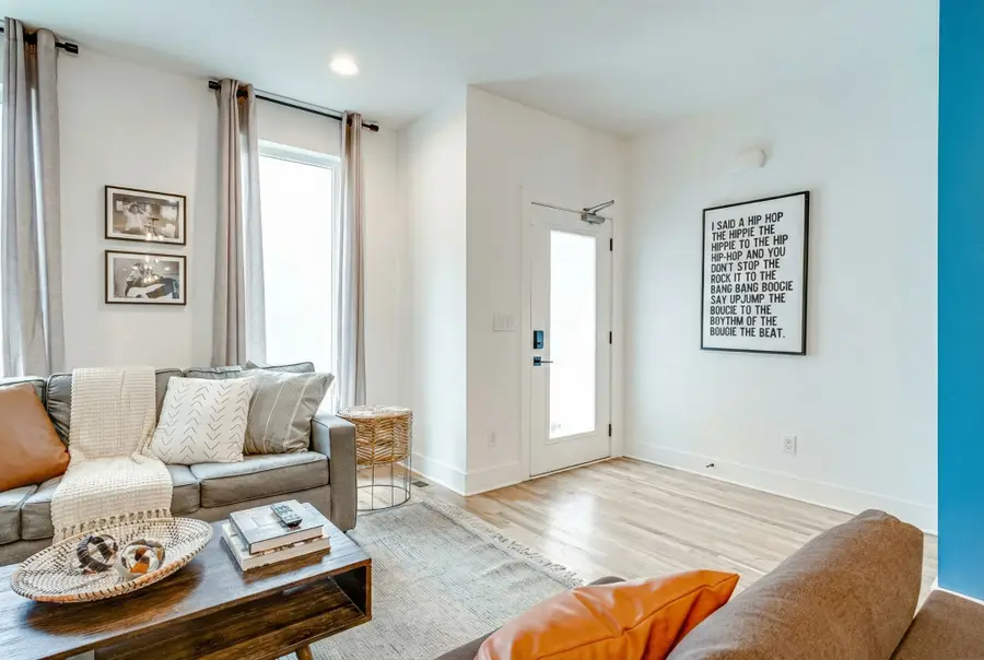 2809 Delaware Ave W #202, Nashville, TN 37209 - #2