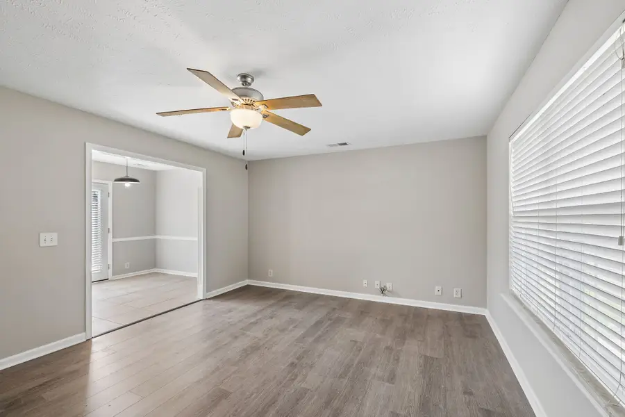 702 Tot Dr, La Vergne, TN 37086 - #3