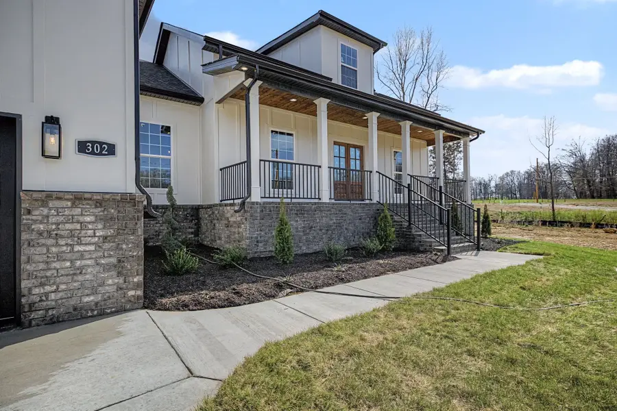 302 Cornerstone Dr, Shelbyville, TN 37160 - #2