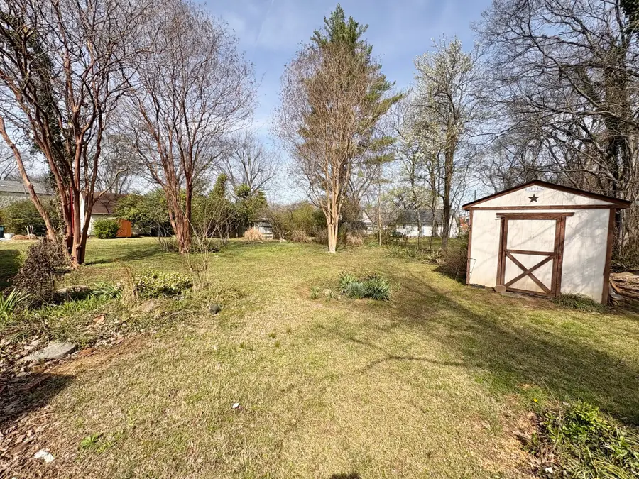 231 E Spring St, Lebanon, TN 37087 - #3