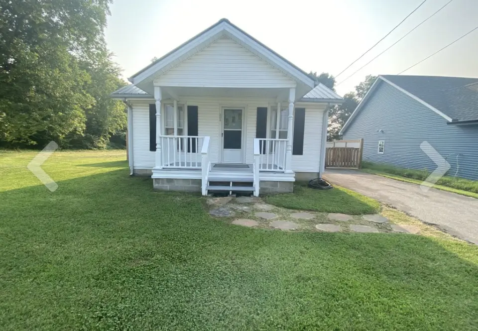 208 Miller St, Dickson, TN 37055 - #1