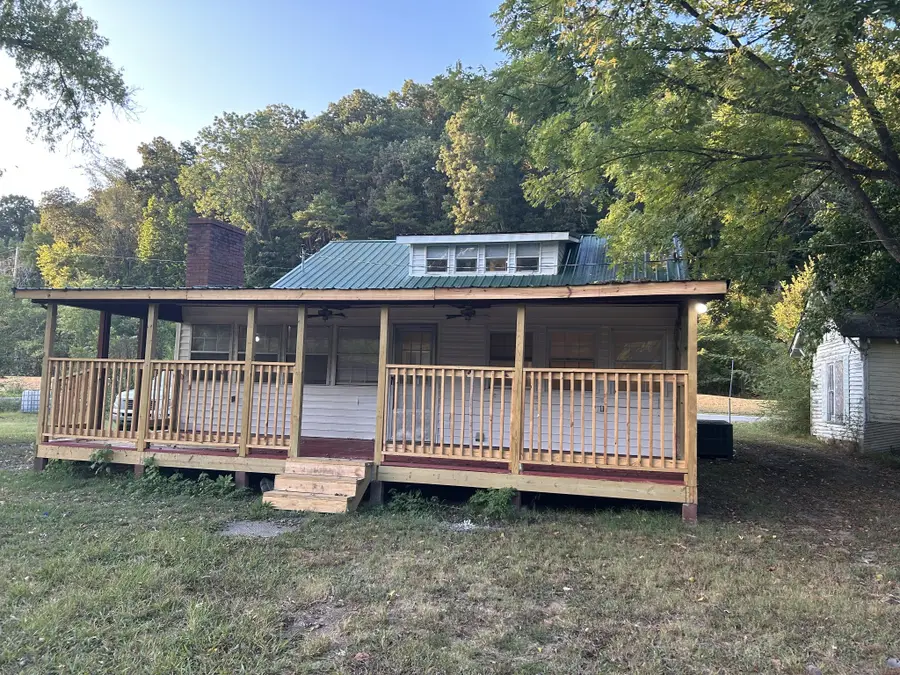 95 Front St, Stewart, TN 37175 - #2