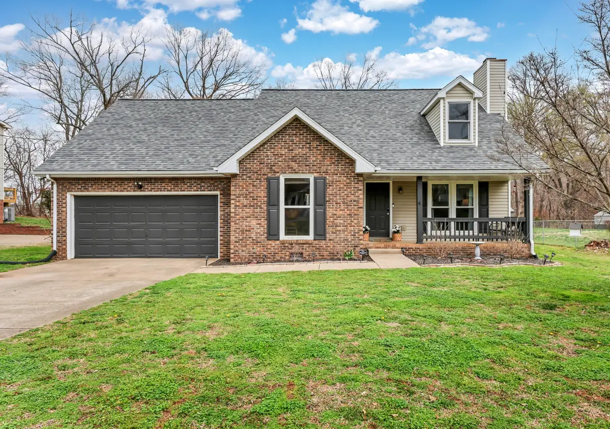 3526 Clearwater Dr, Clarksville, TN 37042 - #1