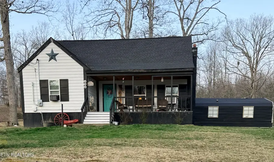 586 Rugby Hwy, Robbins, TN 37852 - #2