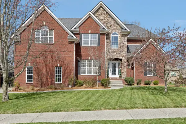 1712 Stoney Hill Ln, Spring Hill, TN 37174