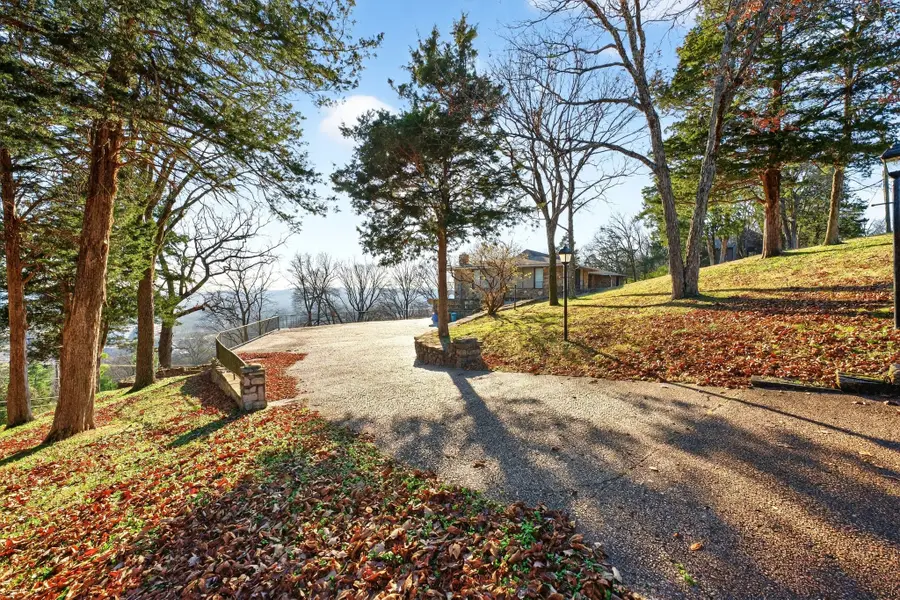 833 W Hillview Dr, Brentwood, TN 37027 - #3