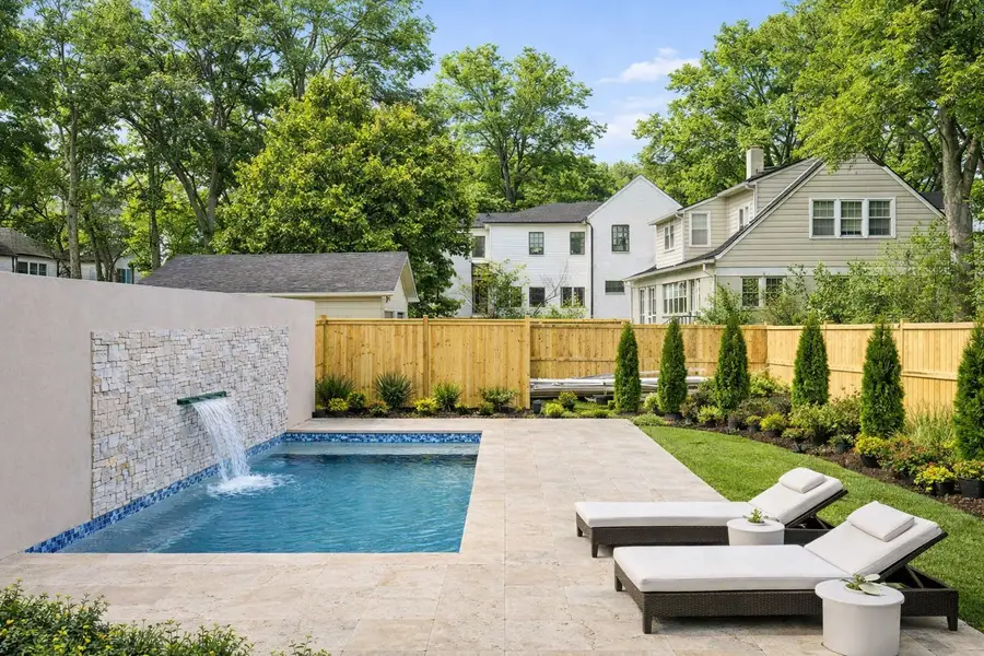 1802 Shackleford Rd, Nashville, TN 37215 - #2