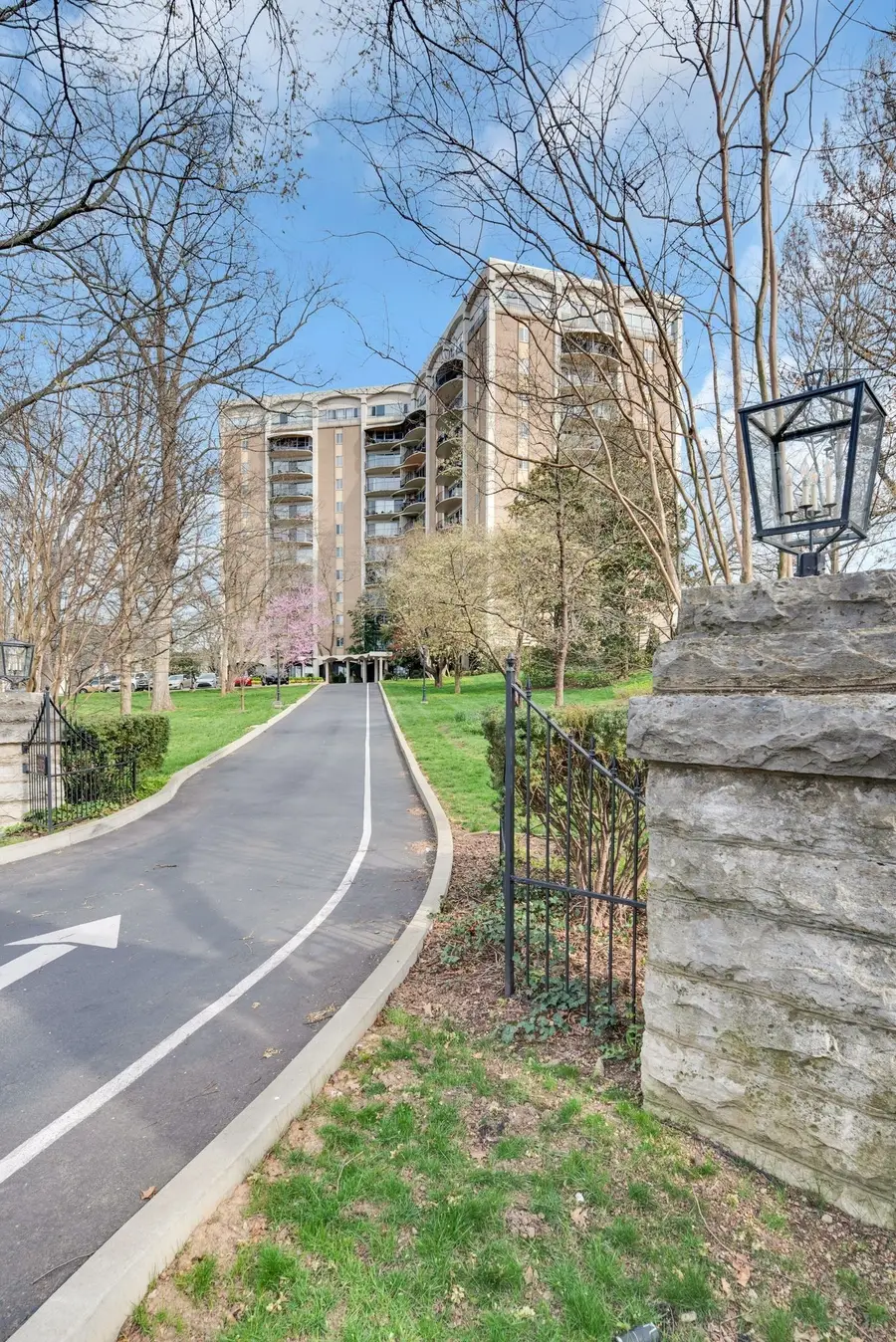 4215 Harding Pike #303, Nashville, TN 37205 - #2