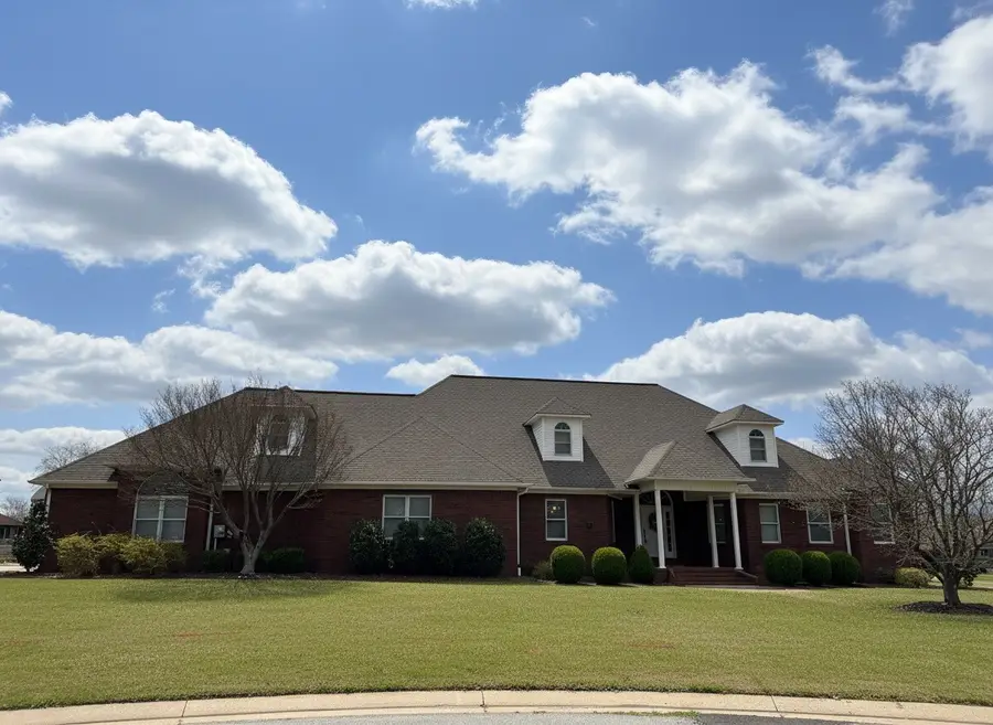 2170 Fairway Dr, Dyersburg, TN 38024 - #2