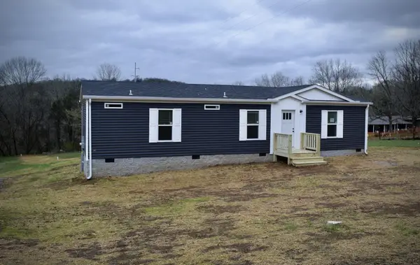 416 River St, Hartsville, TN 37074