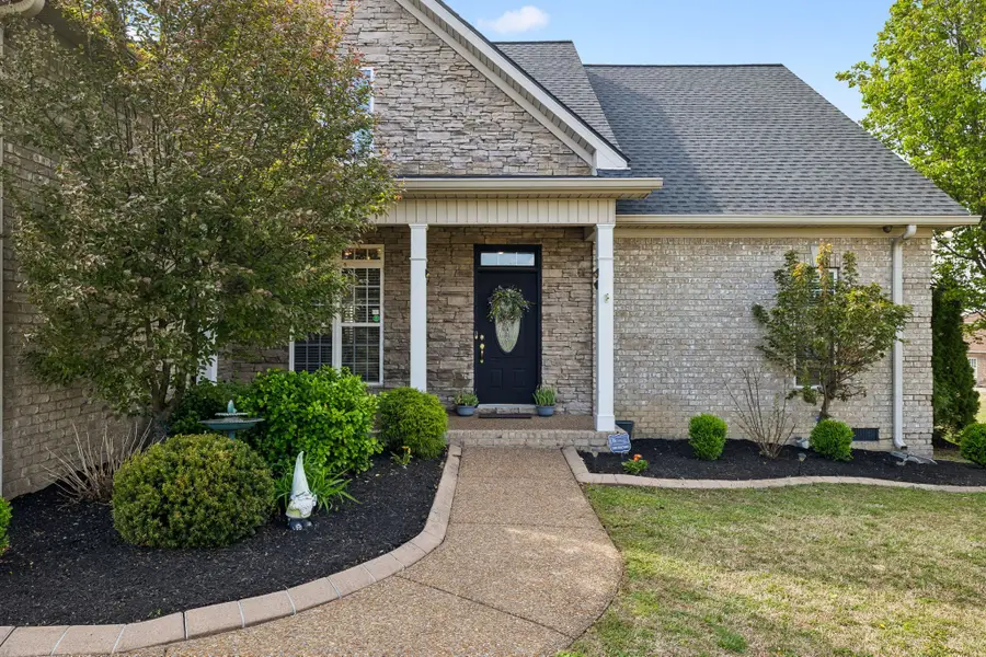 800 Harrisburg Ln, Mount Juliet, TN 37122 - #2