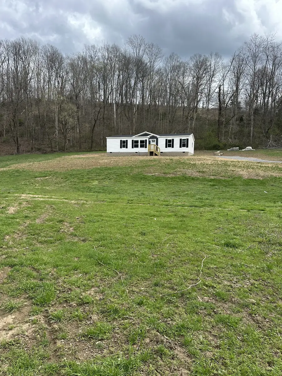3340 Wixtown Rd, Westmoreland, TN 37186 - #2