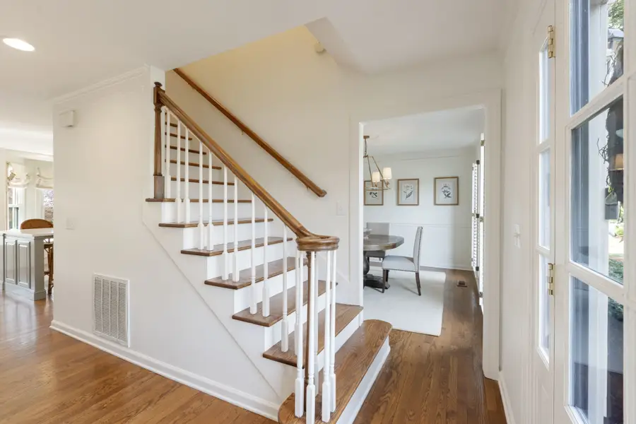 605 Dorshire Ln, Nashville, TN 37221 - #3