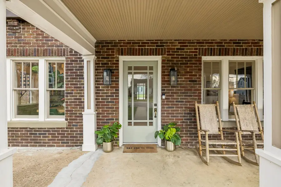 122 40th Ave N, Nashville, TN 37209 - #3