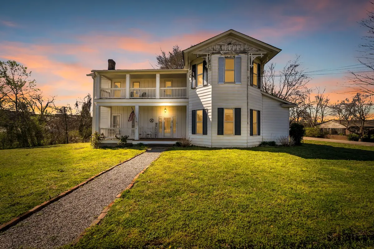 111 College Ave, Centerville, TN 37033 - #1