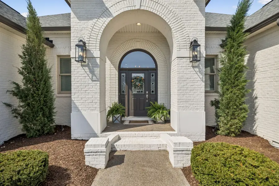 121 Tattnall Ct, Gallatin, TN 37066 - #2