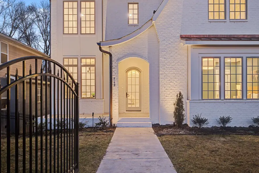 713 S 12th St, Nashville, TN 37206 - #3