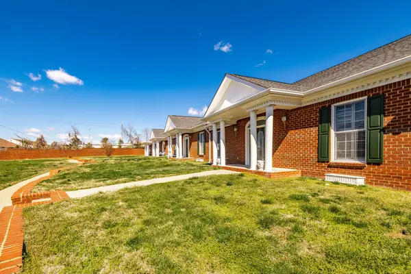 113 Golf Club Ln #13, Springfield, TN 37172