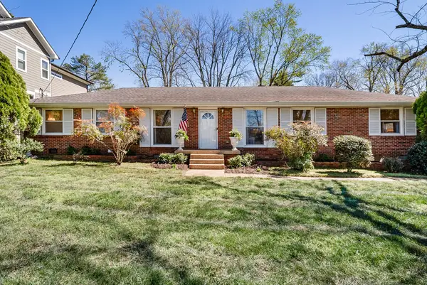 655 Mcmurray Dr, Nashville, TN 37211