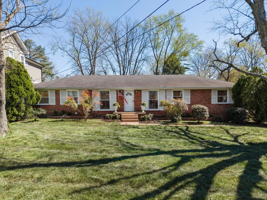 655 Mcmurray Dr, Nashville, TN 37211 - #3