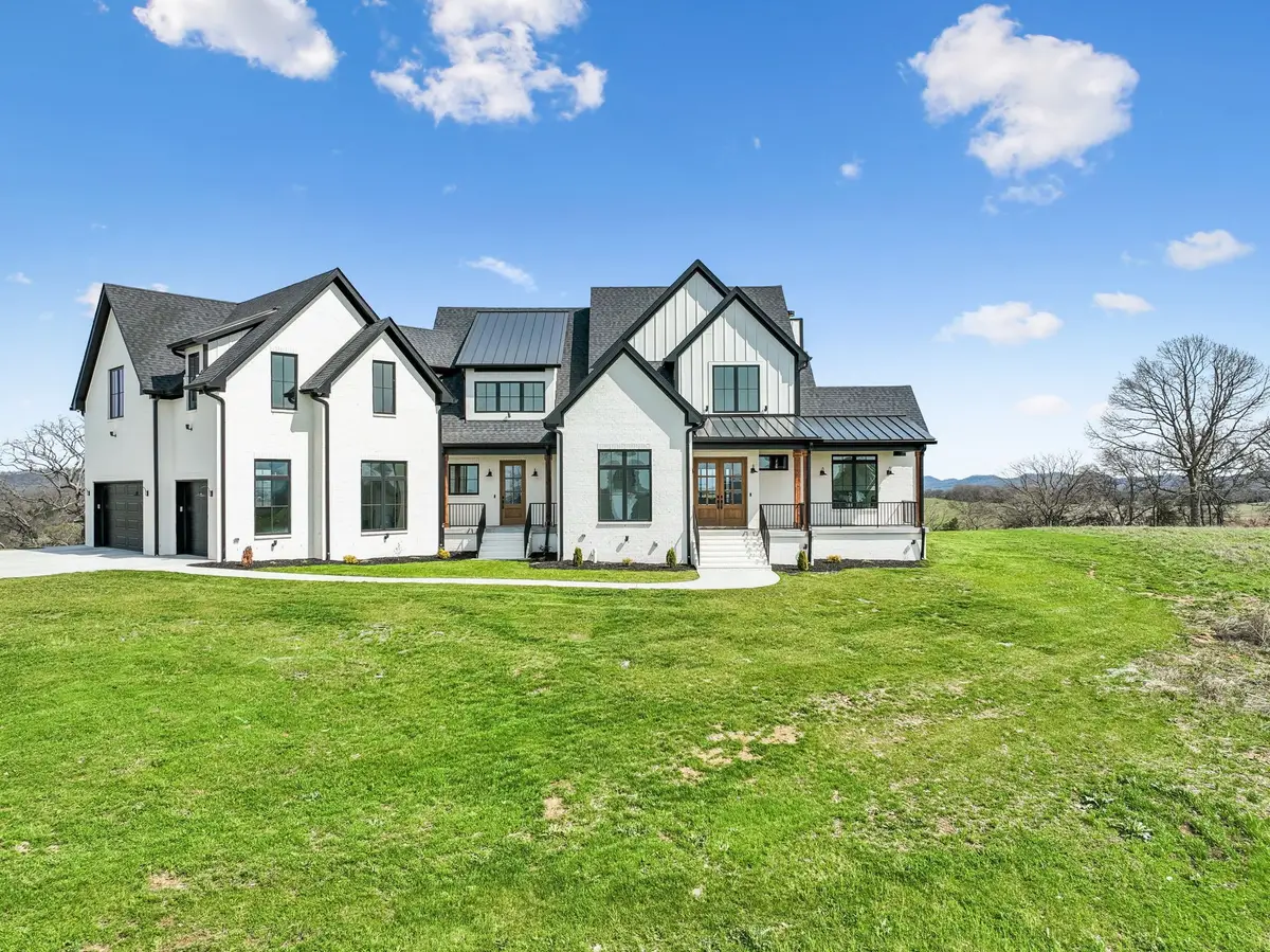 225 Boat Dock Rd, Hartsville, TN 37074 - #1