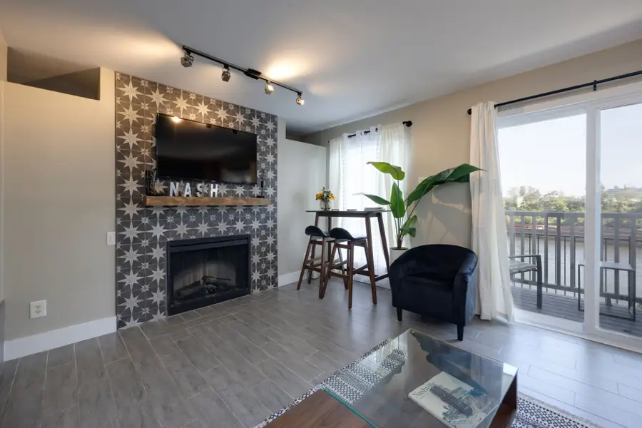 738 1st Ave N, Nashville, TN 37201 - #2