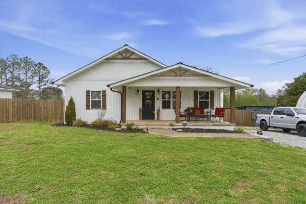 411 2nd Ave S, Loretto, TN 38469