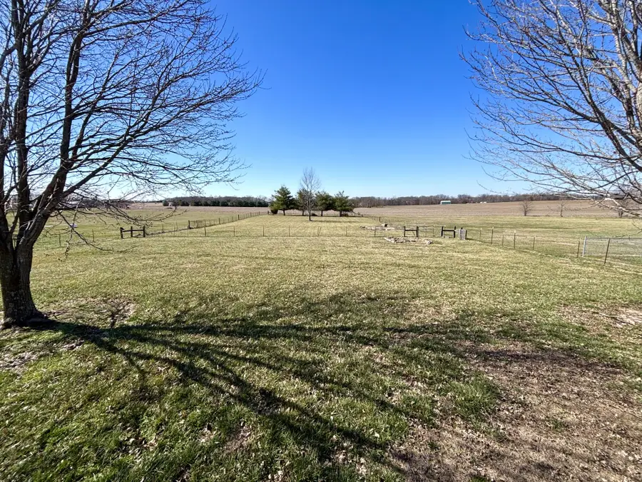 519 Cook Rd, Portland, TN 37148 - #2