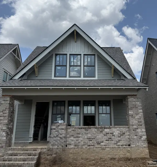 817 Saint Claire Avenue, Thompsons Station, TN 37179