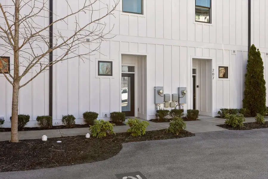 209 W 16th Street, Chattanooga, TN 37408 - #2