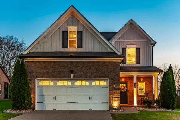 1037 Windemere Dr, Gallatin, TN 37066