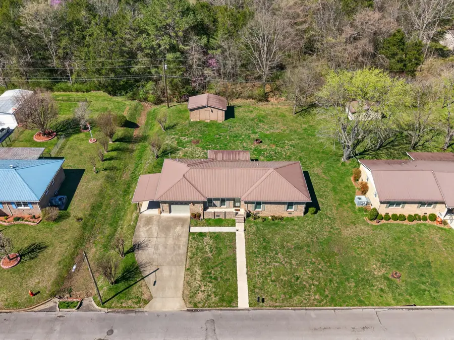 110 Noblett Ave, Fayetteville, TN 37334 - #3