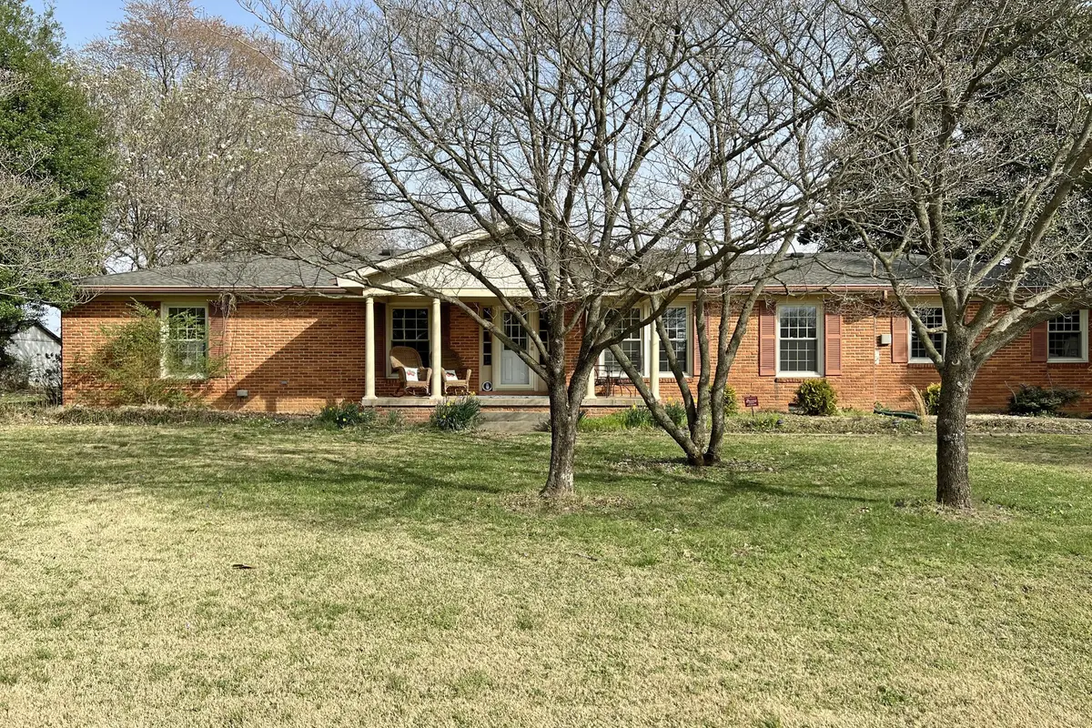 423 North St, Franklin, KY 42134 - #1