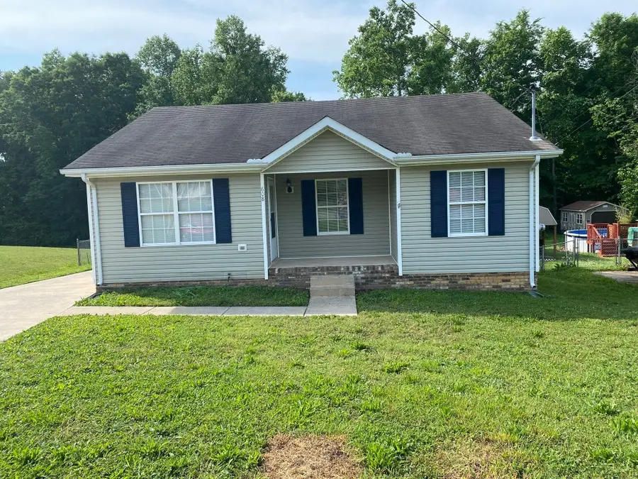 608 Woodhaven Dr, Clarksville, TN 37042 - #2