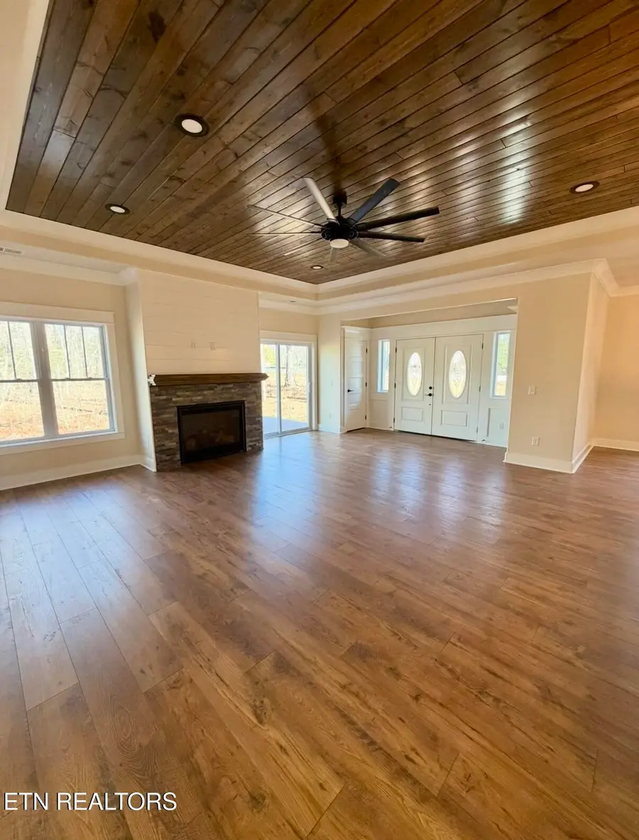 414 Beachwood Drive, Crossville, TN 38558 - #3