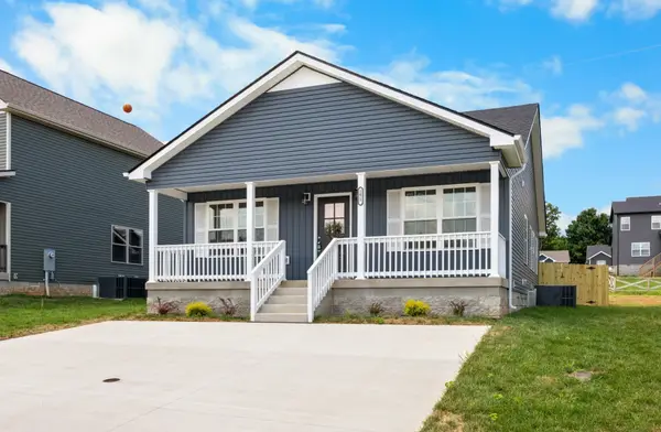 1174 Tybee Dr, Clarksville, TN 37042