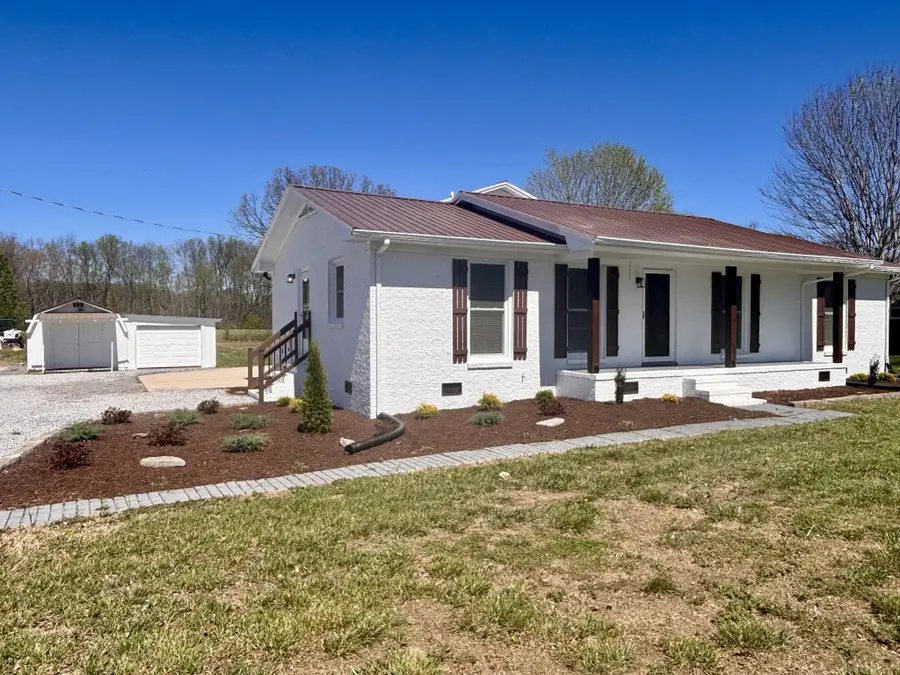 330 Dearman St, Smithville, TN 37166 - #2