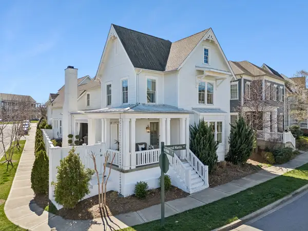 2001 General Martin Ln, Franklin, TN 37064