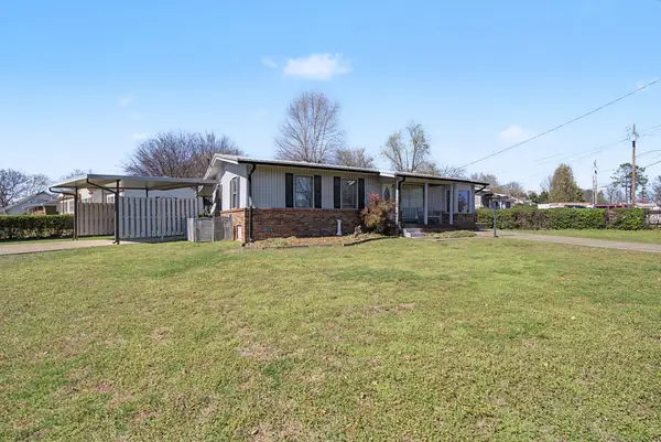 806 Dahlia Dr, Lebanon, TN 37087