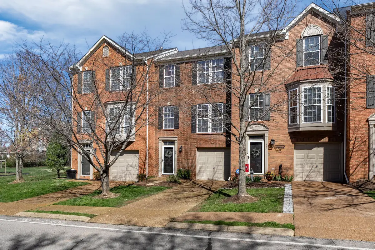 722 Huffine Manor Cir, Franklin, TN 37067 - #1