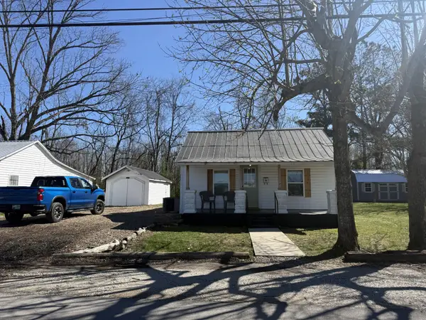 219 Cedar St, Hohenwald, TN 38462