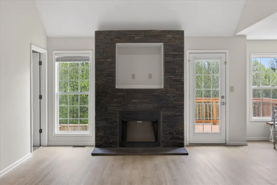 3609 Aurora Dr, Clarksville, TN 37040 - #3