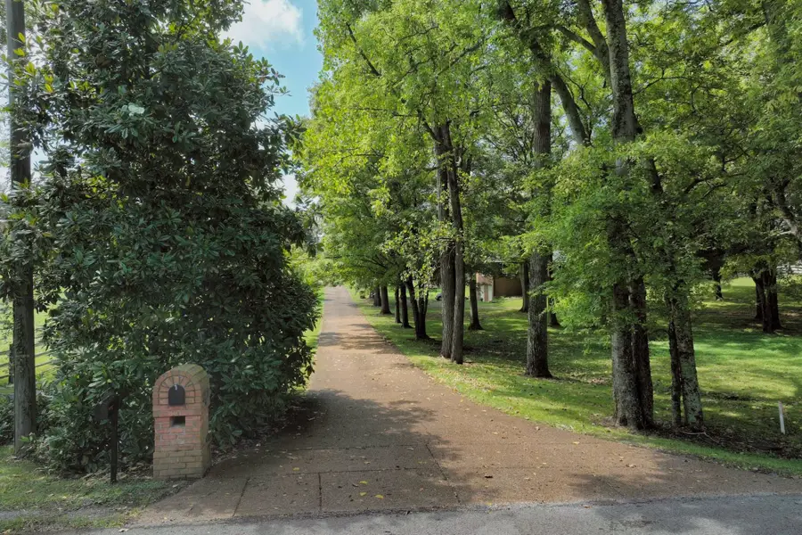 507 Menees Ln, Madison, TN 37115 - #3