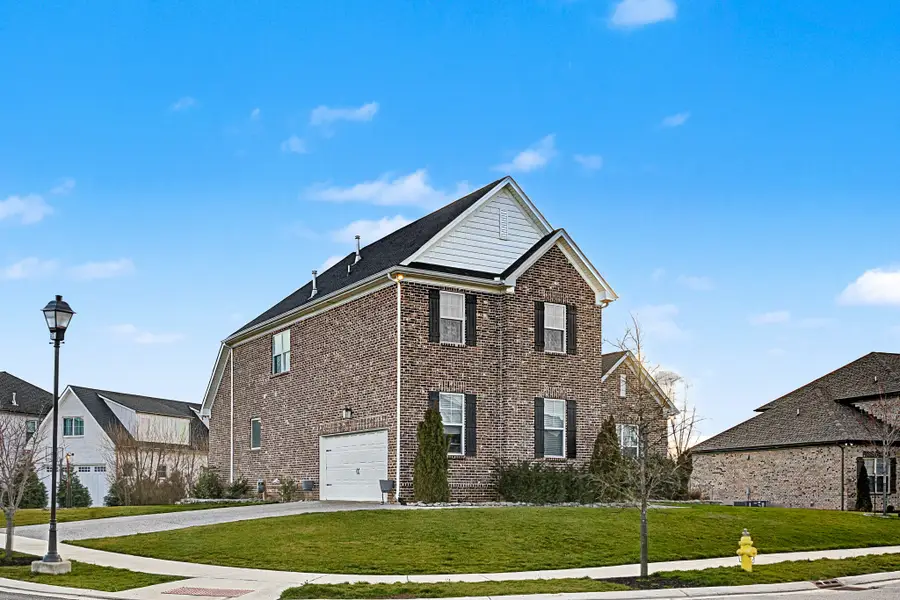 143 Compton St, Gallatin, TN 37066 - #2