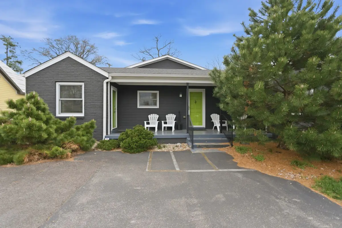 502 E Iris Dr, Nashville, TN 37204 - #1